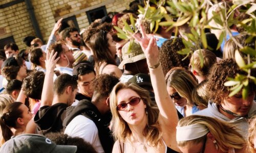 Mood II Swing: Day & Night Party
